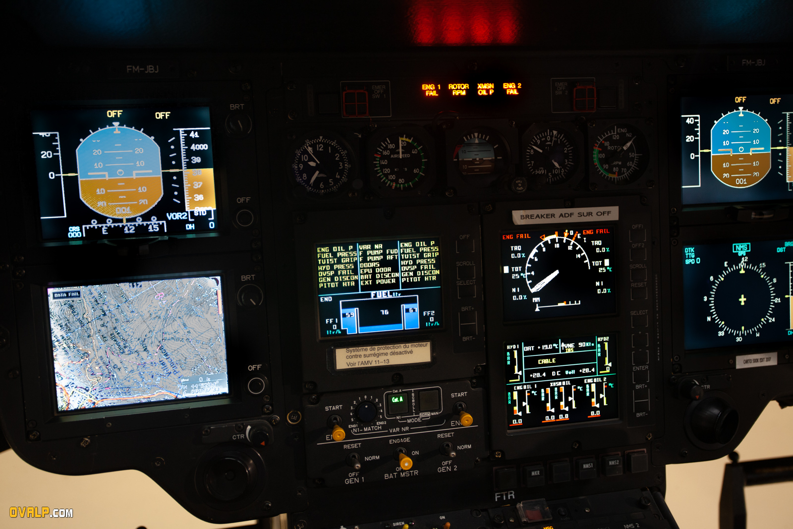 Choucas 05 EC145 Cockpit DAG Briançon