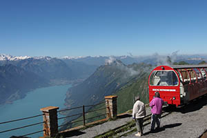 Panorama sur les Alpes suisse depuis le Brienzer Rothorn