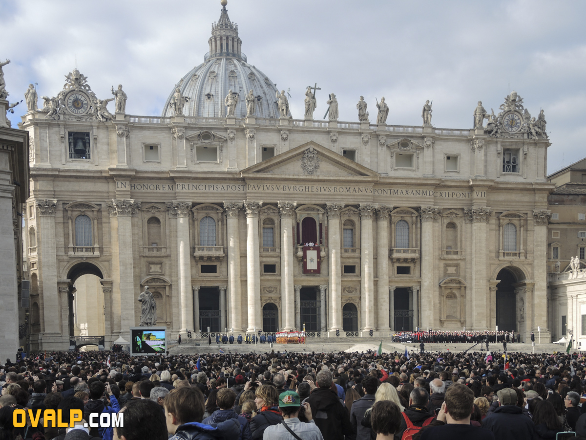 Basilique Saint Pierre / Saint Peter's basilica