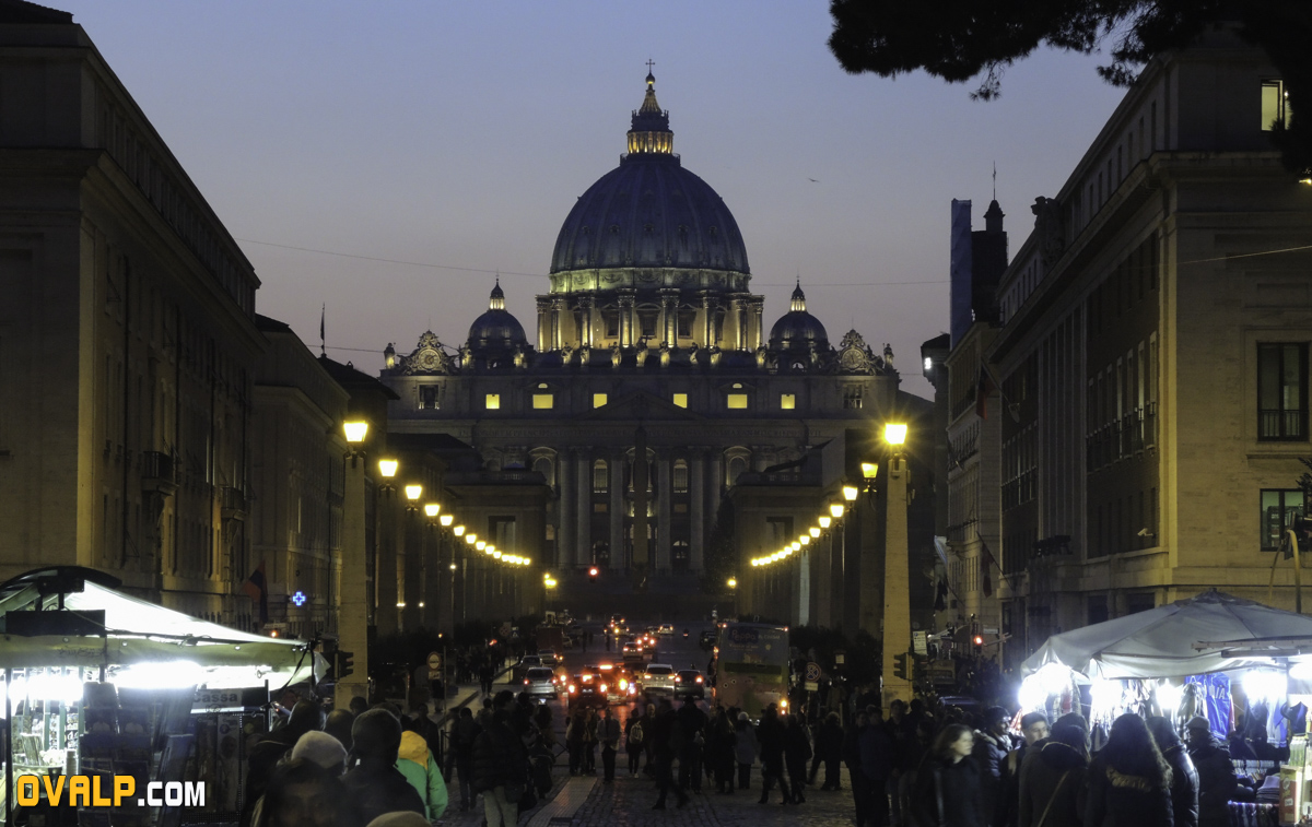 Basilique Saint Pierre / Saint Peter's basilica