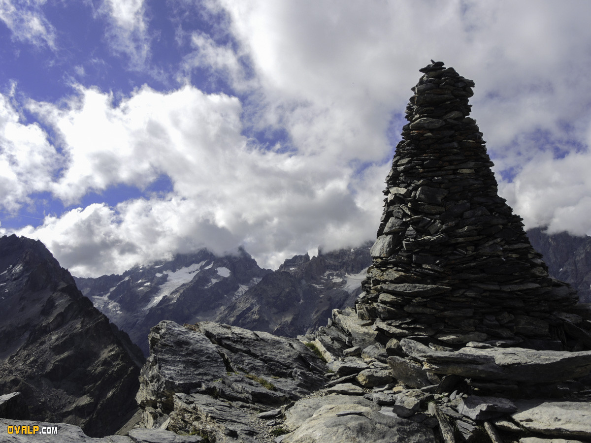 Rando La Blanche Vallouise Cairn Sommital