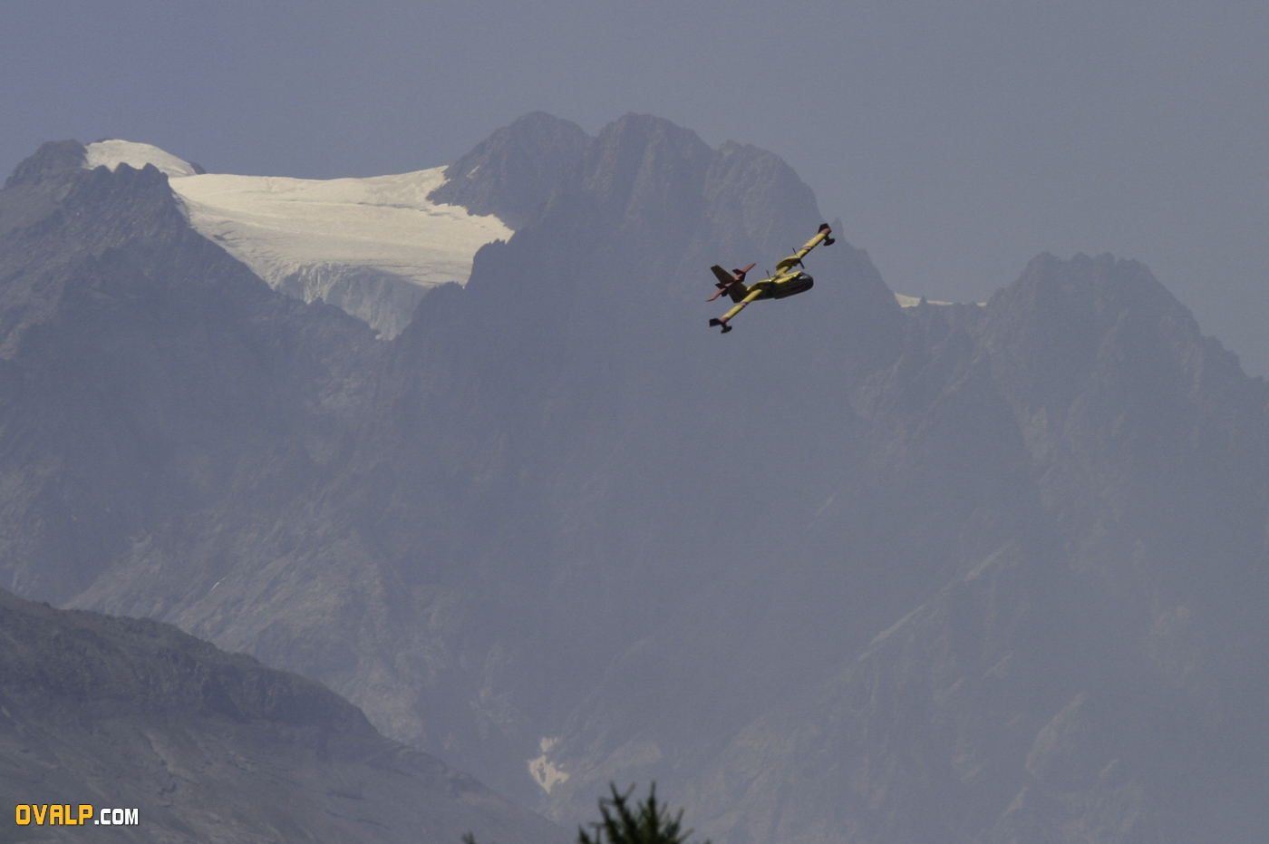 Feu Les Vigneaux 2003 Canadairs 10