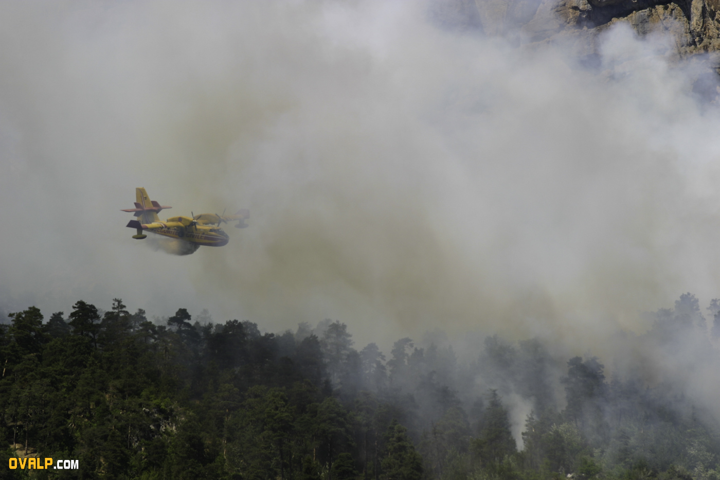 Feu Les Vigneaux 2003 Canadairs 5