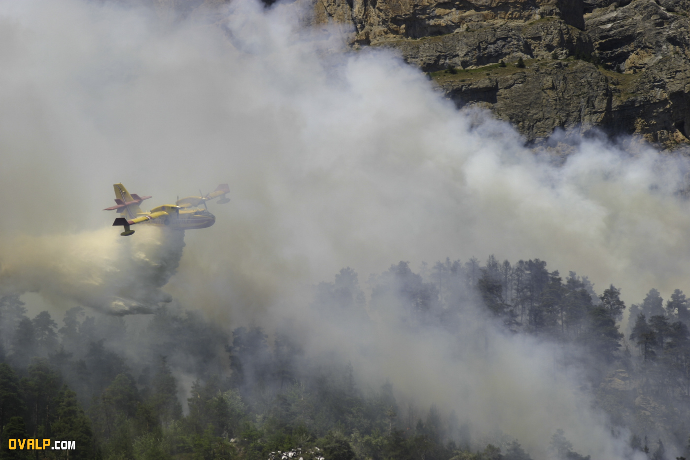 Feu Les Vigneaux 2003 Canadairs 6